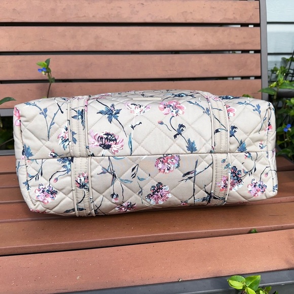 Vera Bradley Strawflowers Large Zippered Tote in Performance Twill - Picture 5 of 8